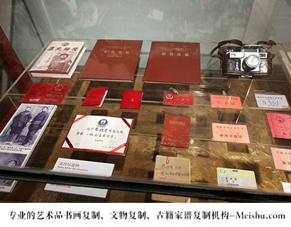 国画装裱-专业的文物艺术品复制公司有哪些？